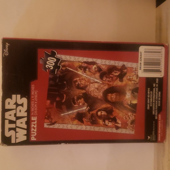 Star Wars 300 Piece Puzzle, never opened plus Star Wars the Last Jedi BRay - Picture 3 of 8